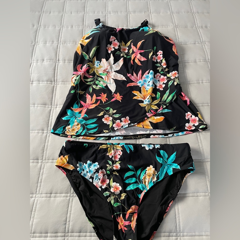 Jantzen Women’s Two Piece Swimsuit